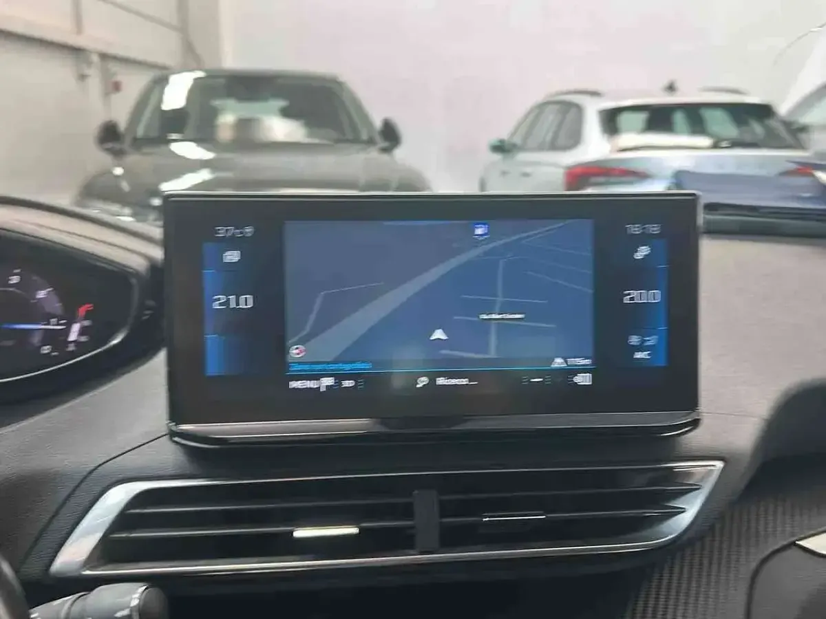 Usata Peugeot 5008 Allure 131 CV (96 kW) 2021 Other SUV