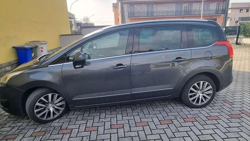 Usata Peugeot 5008 Allure 163 CV (119 kW) 2015 Monovolume