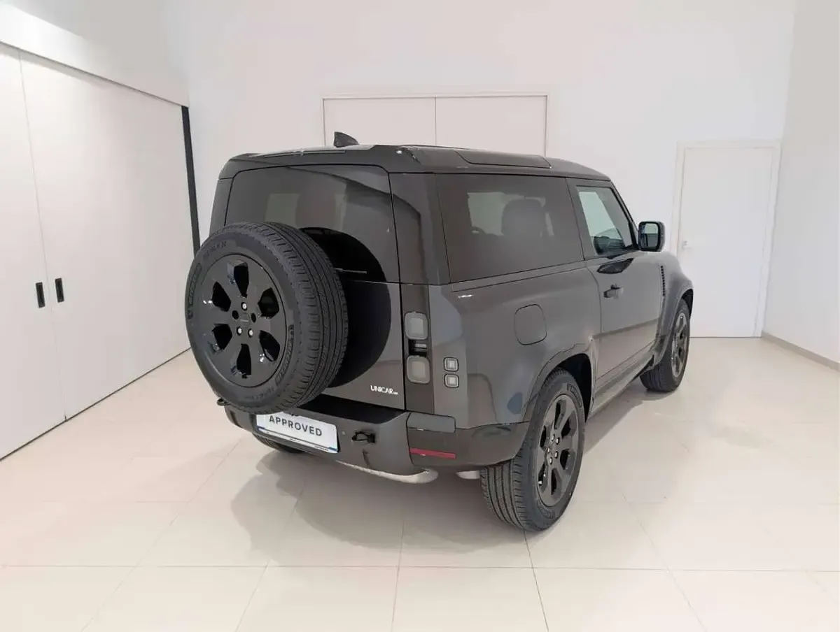 Nuova Land Rover Defender SE Dynamic 200 CV (147 kW) 2026 Carpathian grey SUV