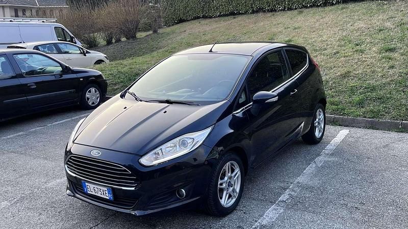 Usata Ford Fiesta Titanium 75 CV (55 kW) 2013 Utilitaria