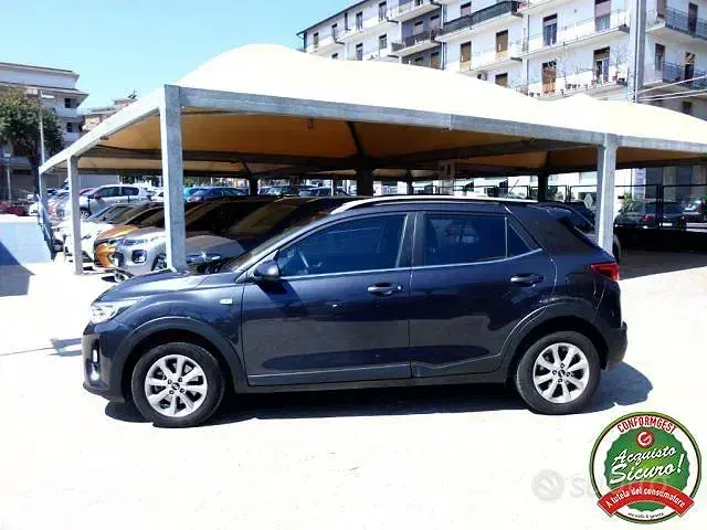 Usata Kia Stonic Style 110 CV (80 kW) 2018 Grigio SUV