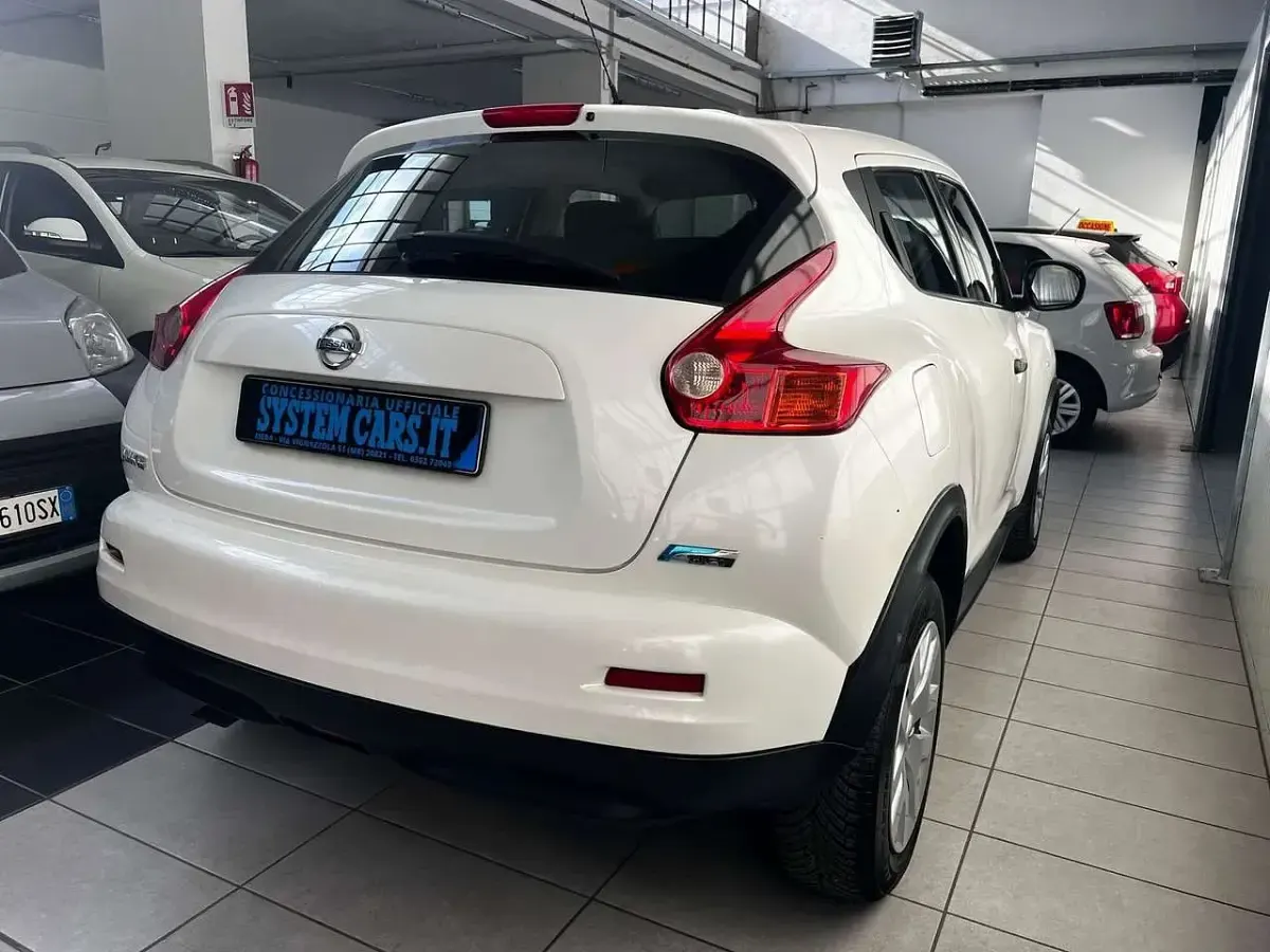 Usata Nissan Juke Tekna 110 CV (80 kW) 2014 Bianco SUV