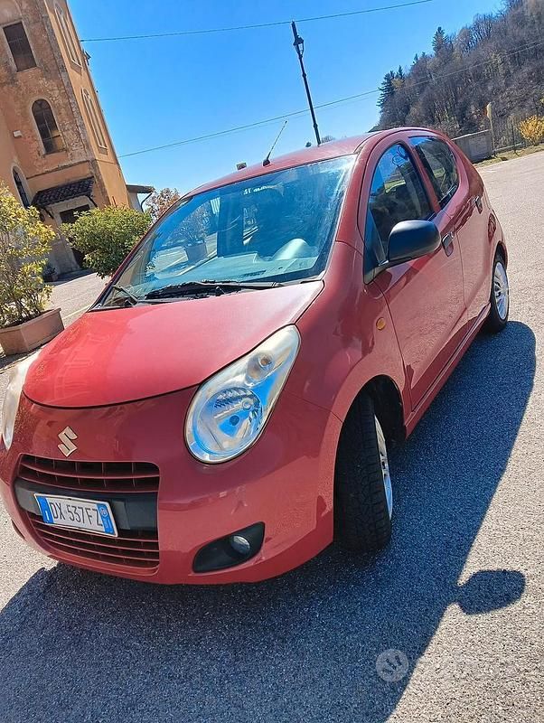 Usata Suzuki Alto GL 68 CV (50 kW) 2010 Rosso Utilitaria