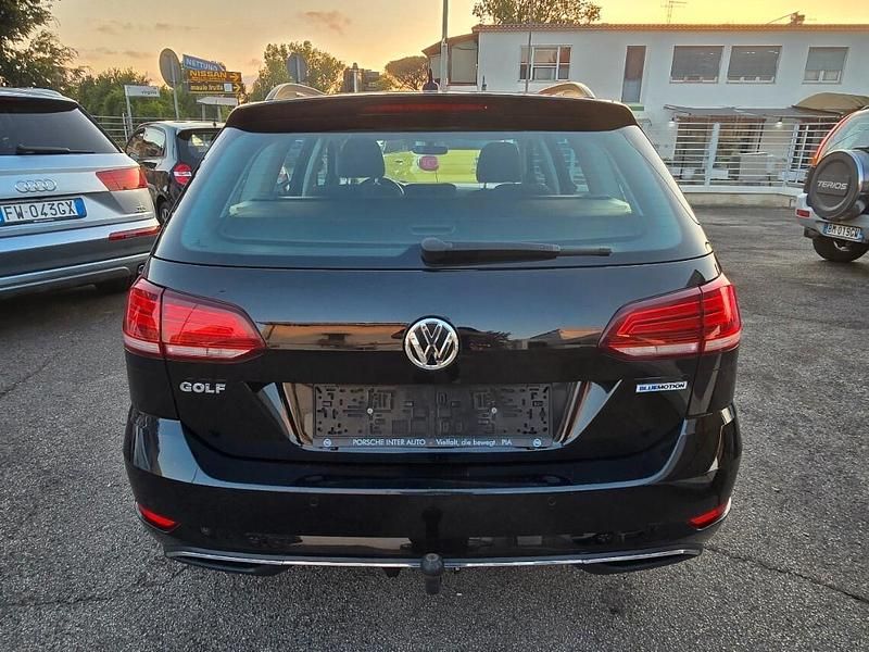 Usata VW Golf VII Highline 130 CV (95 kW) 2019 Nero Station wagon