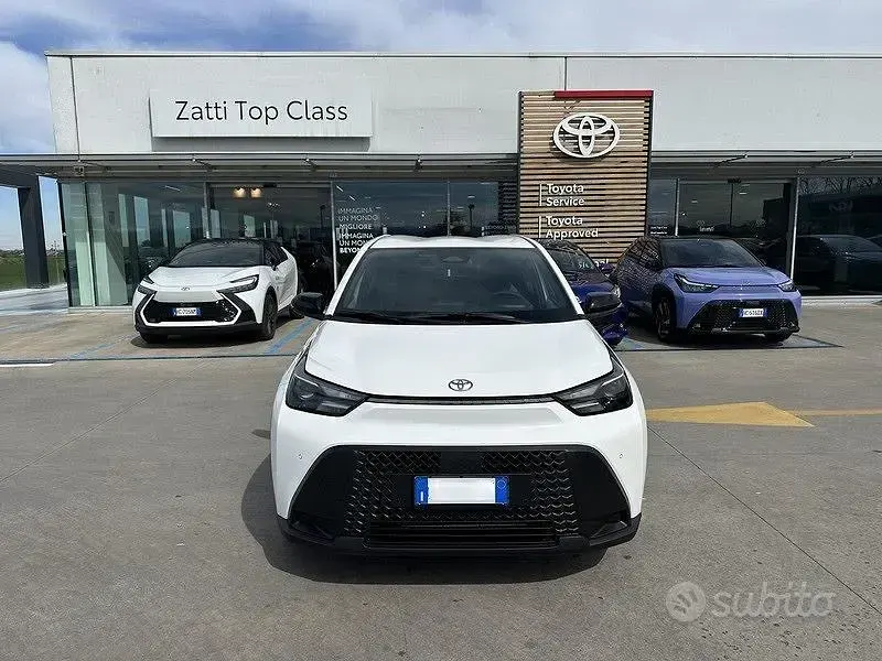 Nuova Toyota Aygo X 92 CV (67 kW) 2026 Bianco SUV