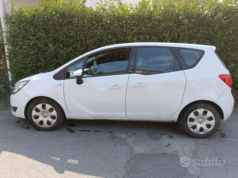 Usata Opel Meriva Cosmo 95 CV (69 kW) 2015 Bianco Monovolume