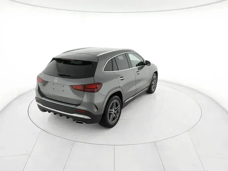 Nuova Mercedes GLA200 AMG line 150 CV (110 kW) 2026 Grigio SUV