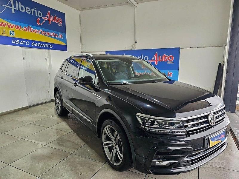 Usata VW Tiguan R 150 CV (110 kW) 2020 Nero SUV