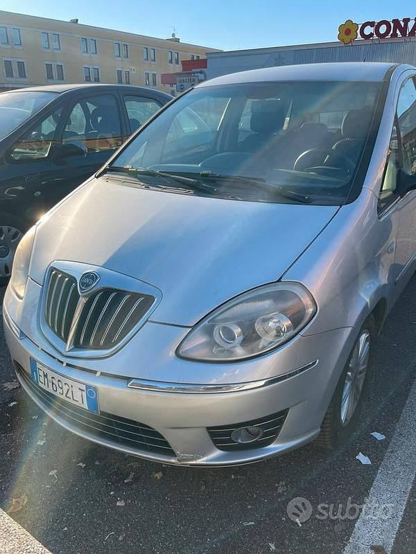 Usata Lancia Musa 95 CV (69 kW) 2012 Monovolume