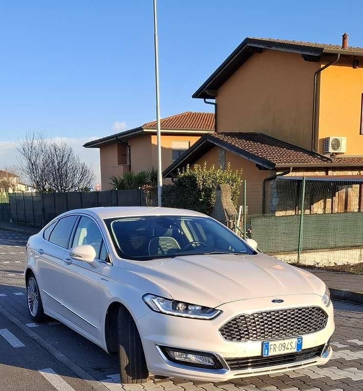Usata Ford Mondeo Vignale 140 CV (102 kW) 2018 Bianco Berlina