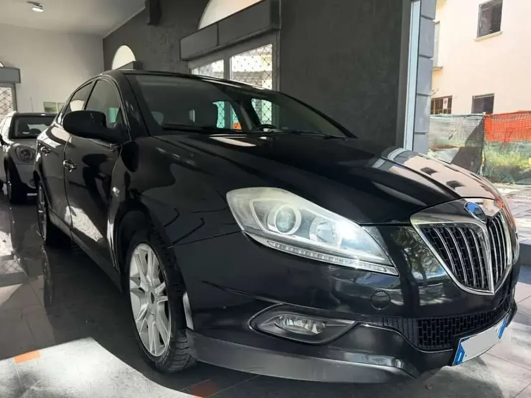 Usata Lancia Delta Platinum 120 CV (88 kW) 2008 Nero Utilitaria