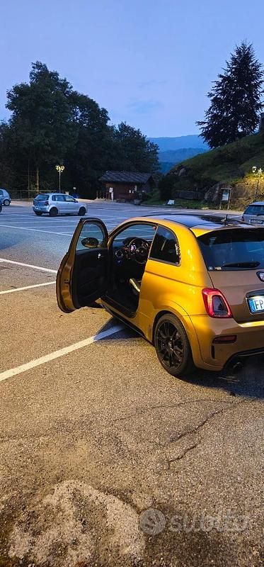 Usata Abarth 695 288 CV (211 kW) 2019 Giallo Utilitaria