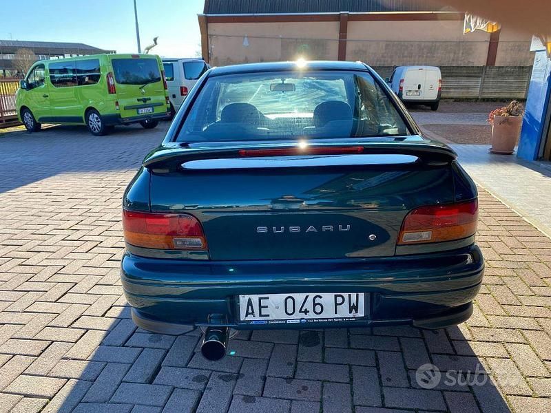 Usata Subaru Impreza GT 211 CV (155 kW) 1995 Verde Berlina