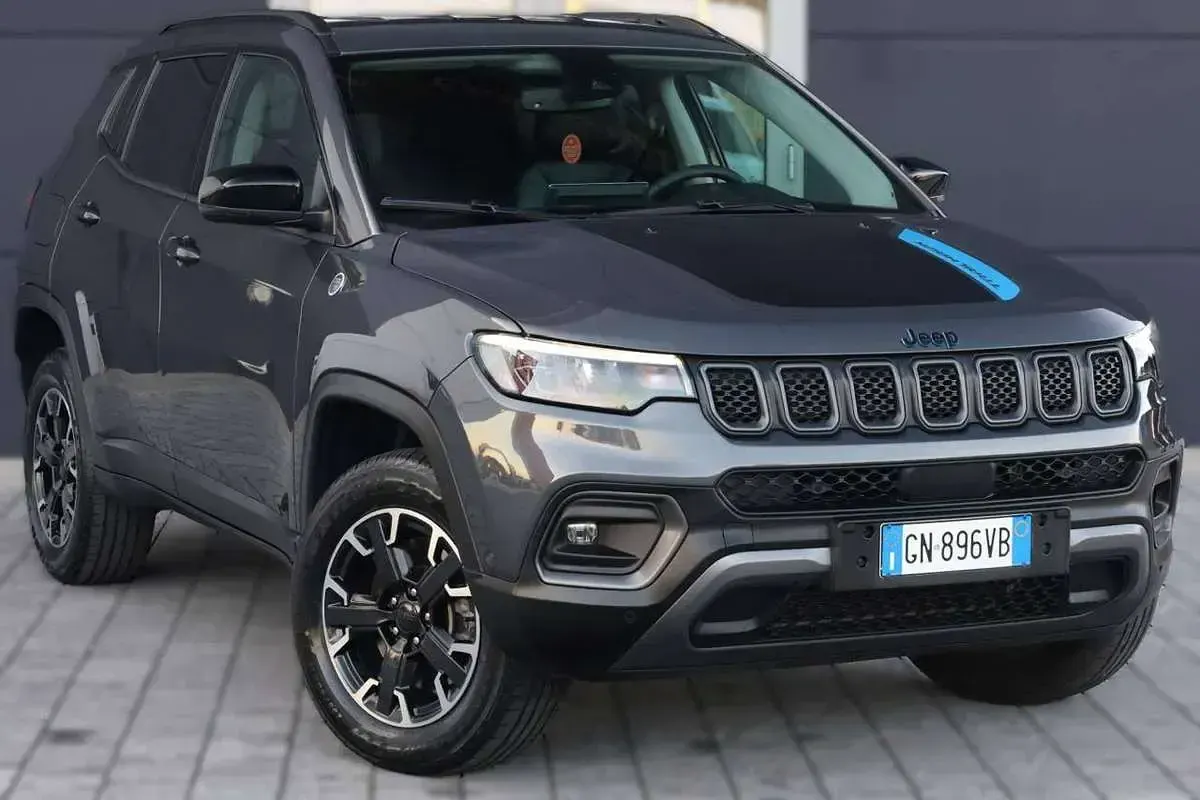 Usata Jeep Compass Trailhawk 131 CV (96 kW) 2023 SUV