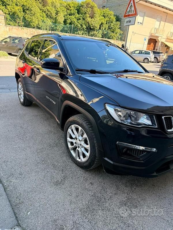 Käytetty Jeep Compass Longitude 120 HP (88 kW) 2020 Musta Katumaasturi