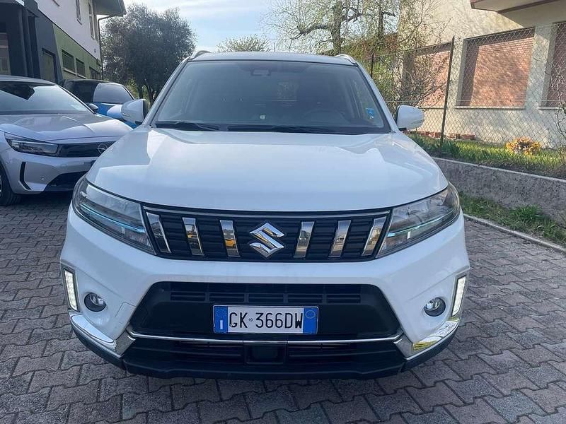 Usata Suzuki Vitara 129 CV (94 kW) 2023 Bianco SUV