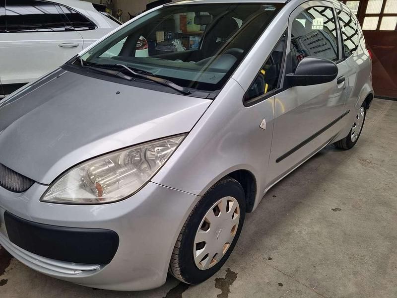 Usata Mitsubishi Colt Inform 75 CV (55 kW) 2010 Argento Utilitaria