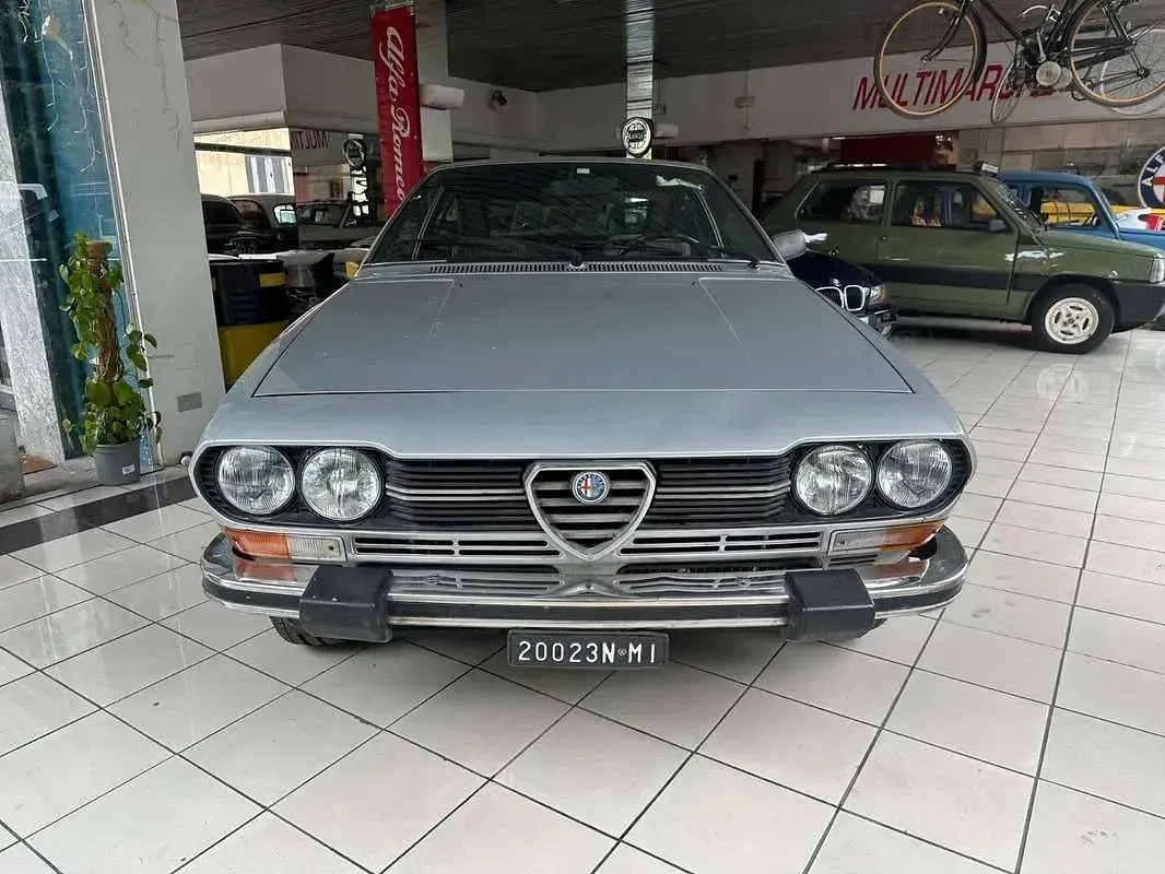 Usata Alfa Romeo Alfetta GT/GTV 131 CV (96 kW) 1979 Argento Coupé