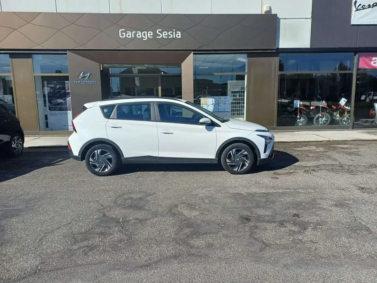 Usata Hyundai Bayon 84 CV (61 kW) 2022 Bianco SUV