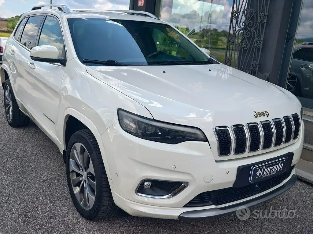 Usata Jeep Cherokee Overland 194 CV (142 kW) 2019 Bianco SUV
