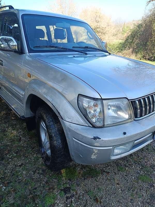 Usata Toyota Land Cruiser 163 CV (119 kW) 2001 Argento SUV