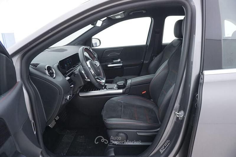 Begagnad Mercedes B180 Premium 136 HK (100 kW) 2021 Grå Minibuss