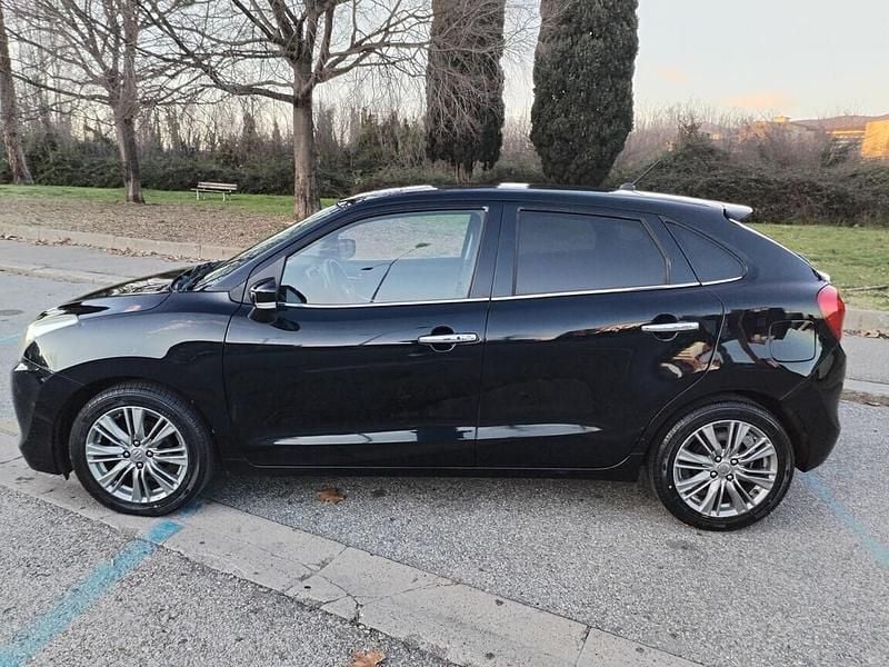 Usata Suzuki Baleno 89 CV (65 kW) 2017 Nero Berlina