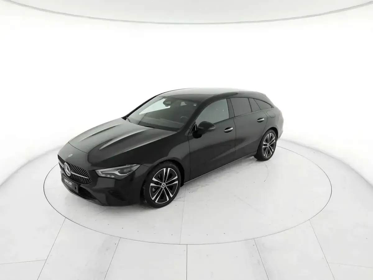 Usata Mercedes CLA200 Shooting Brake Advanced 150 CV (110 kW) 2024 Nero Station wagon