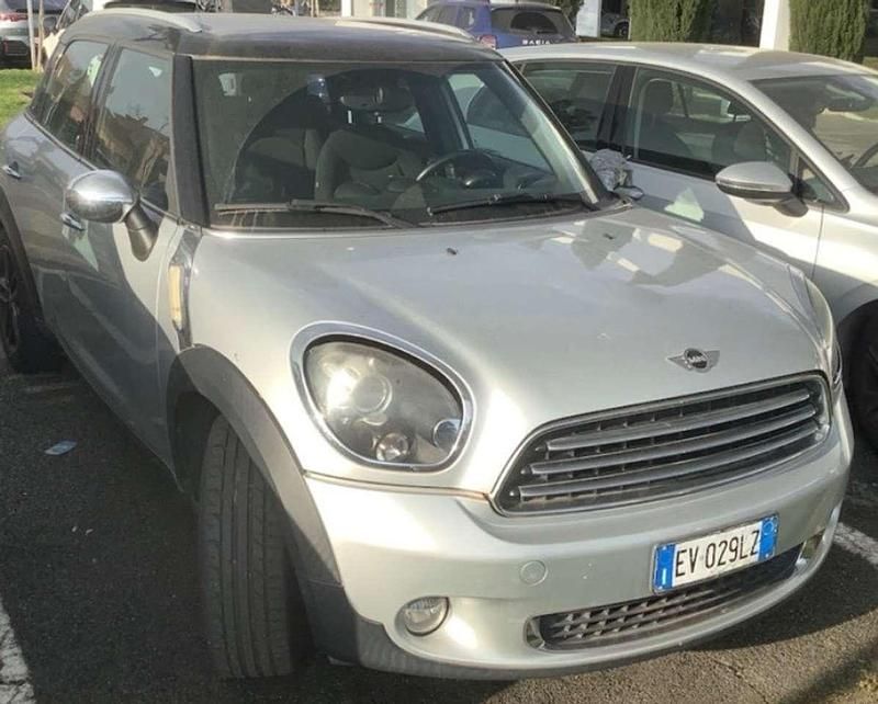 Usata Mini Cooper D Countryman Business 143 CV (105 kW) 2015 Grigio SUV