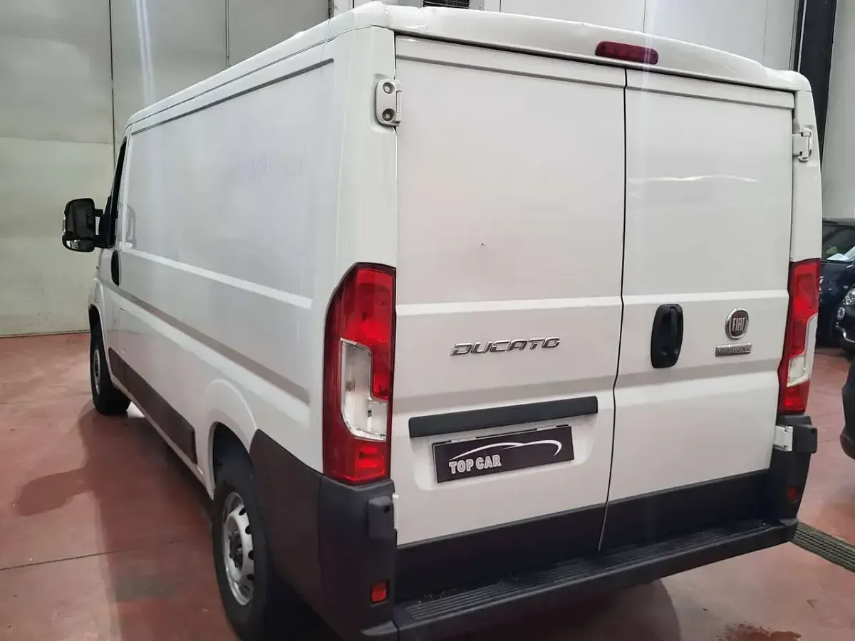 Usata Fiat Ducato 140 CV (102 kW) 2023 Bianco Furgone