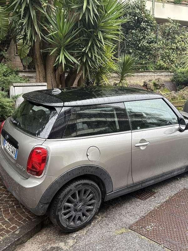 Usata Mini Cooper D 116 CV (85 kW) 2018 Utilitaria