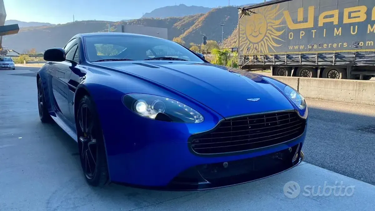 Usata Aston Martin Vantage 436 CV (320 kW) 2011 Cobalt blue electric Coupé