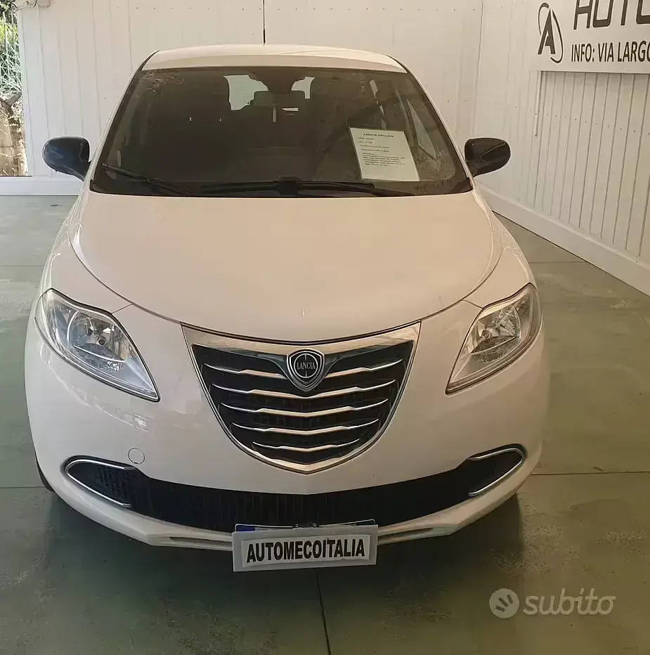 Usata Lancia Ypsilon 69 CV (50 kW) 2013 Bianco Utilitaria