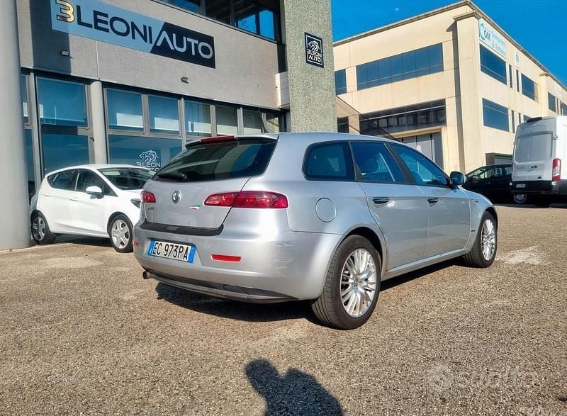 Usata Alfa Romeo 159 Progression 120 CV (88 kW) 2010 Grigio Station wagon