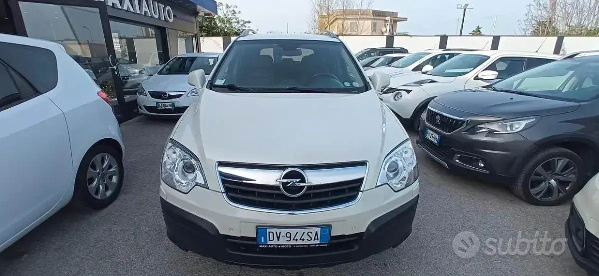 Usata Opel Antara 150 CV (110 kW) 2009 Bianco SUV