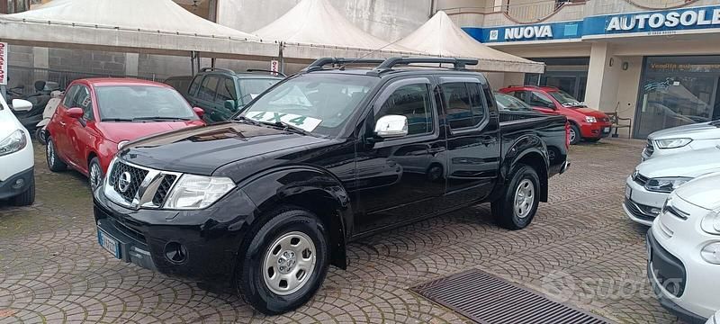 Usata Nissan Navara 144 CV (105 kW) 2014 Nero Pick-up