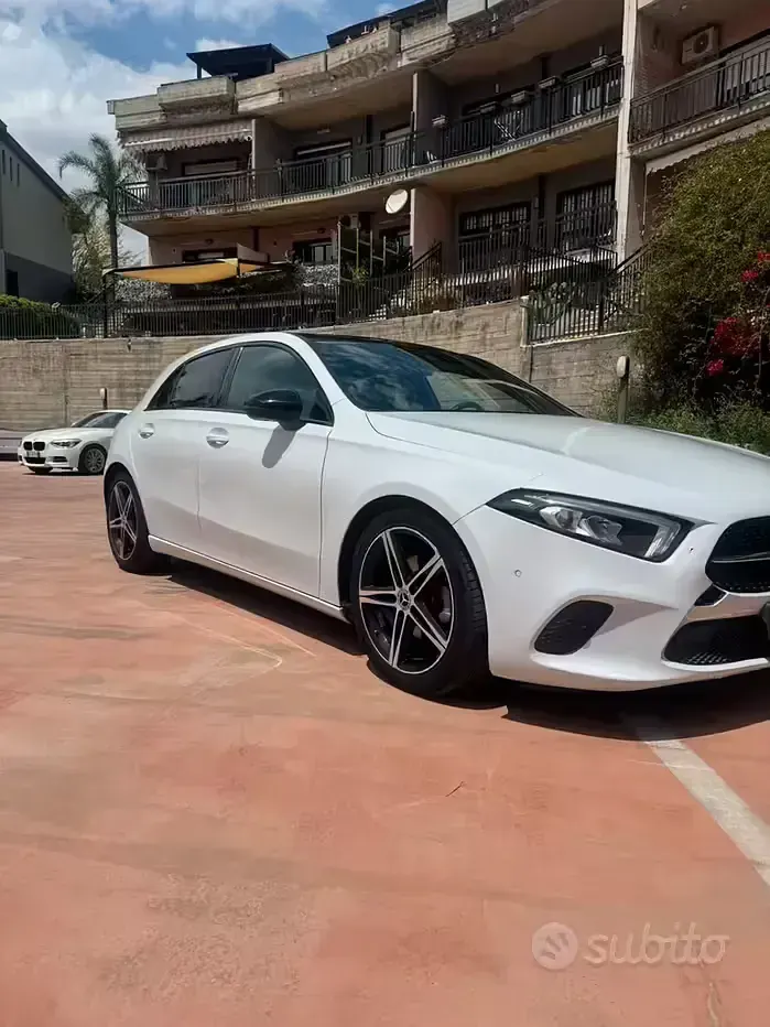 Usata Mercedes A180 136 CV (100 kW) 2020 Bianco Berlina