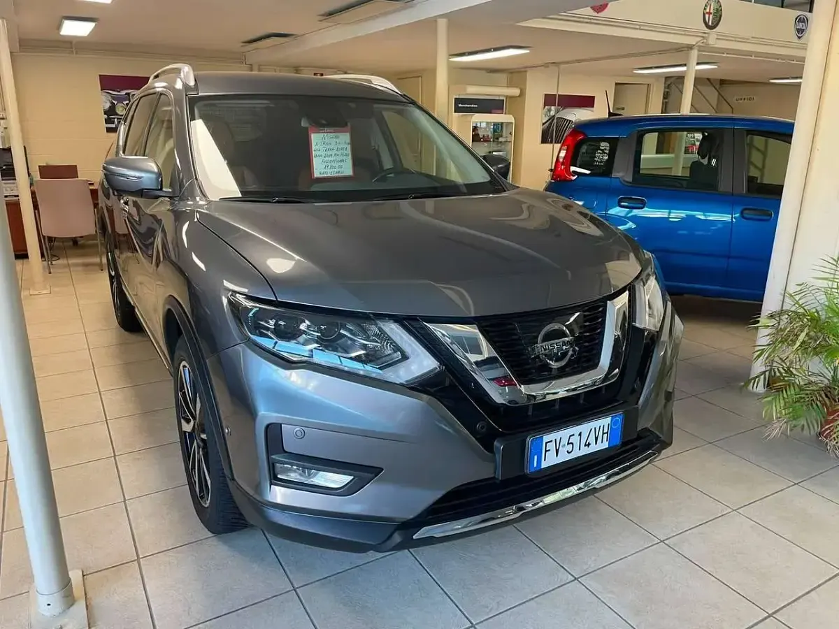 Usata Nissan X-Trail Tekna 177 CV (130 kW) 2019 Grigio met SUV