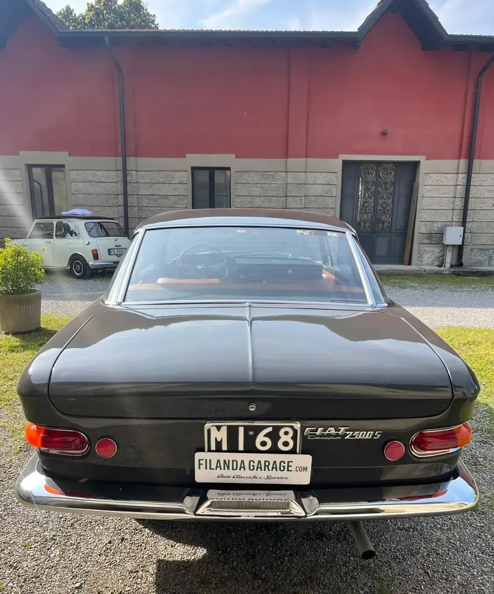 Usata Fiat 2300 Abarth 135 CV (99 kW) 1962 Grigio Coupé