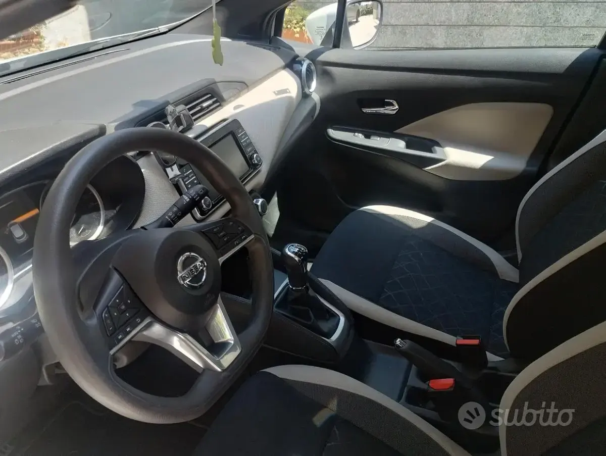 Usata Nissan Micra 90 CV (66 kW) 2017 Bianco Utilitaria