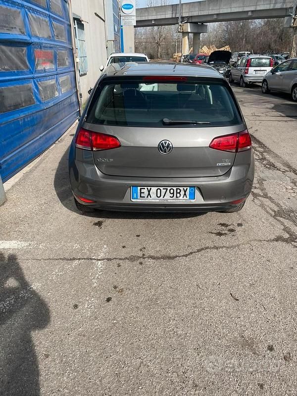 Usata VW Golf VII 110 CV (80 kW) 2014 Grigio Berlina