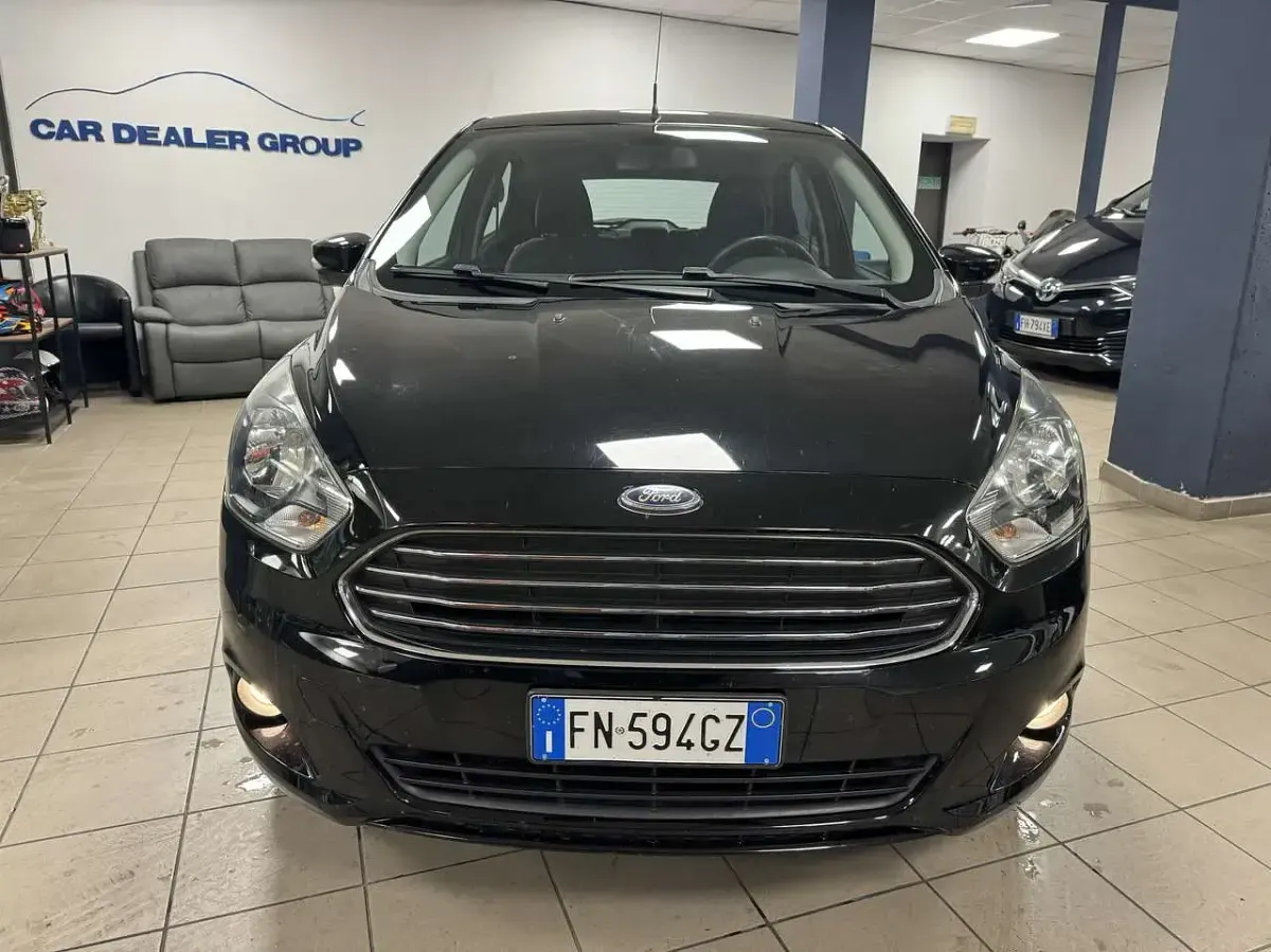 Usata Ford Ka 71 CV (52 kW) 2018 Nero Berlina