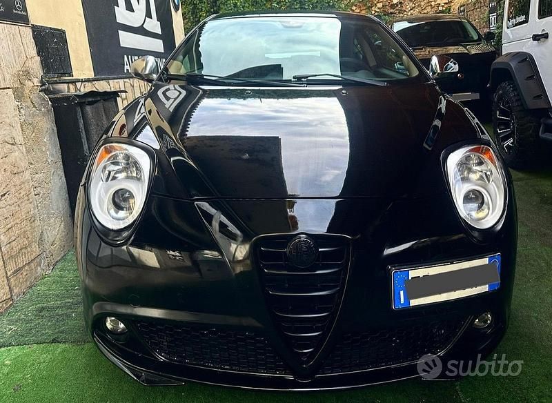 Nero Usata 2010 Alfa Romeo MiTo Due volumi | 4450 € (Buon prezzo) - Immagine 1/4