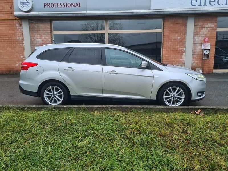 Usata Ford Focus Business Edition 95 CV (69 kW) 2017 Argento Station wagon
