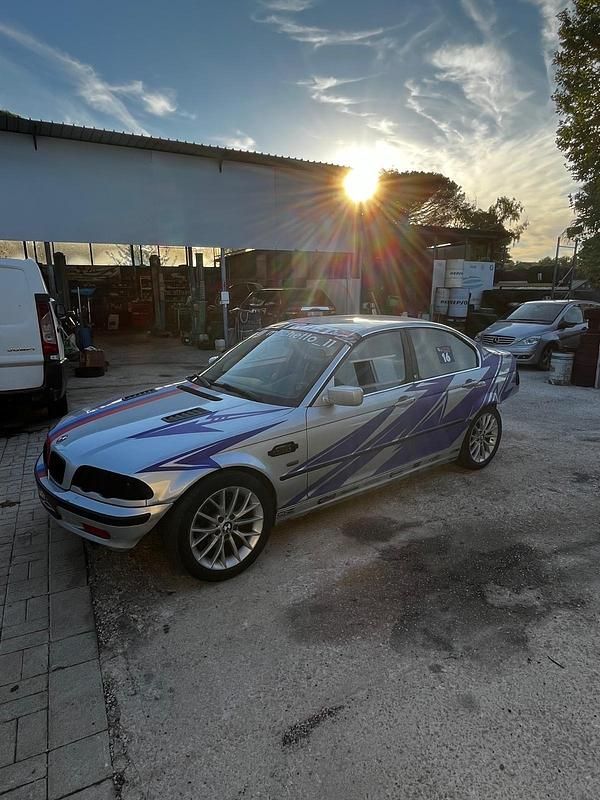 Usata BMW 328 231 CV (169 kW) 2000 Argento Berlina