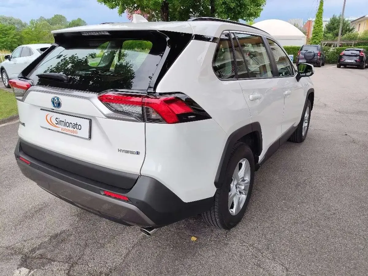 Usata Toyota RAV4 Hybrid Business Edition 178 CV (130 kW) 2020 Bianco SUV