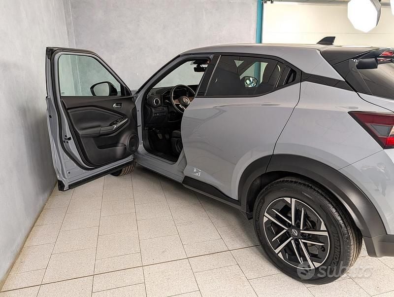 Usata Nissan Juke N-Connecta 114 CV (83 kW) 2025 Grigio SUV