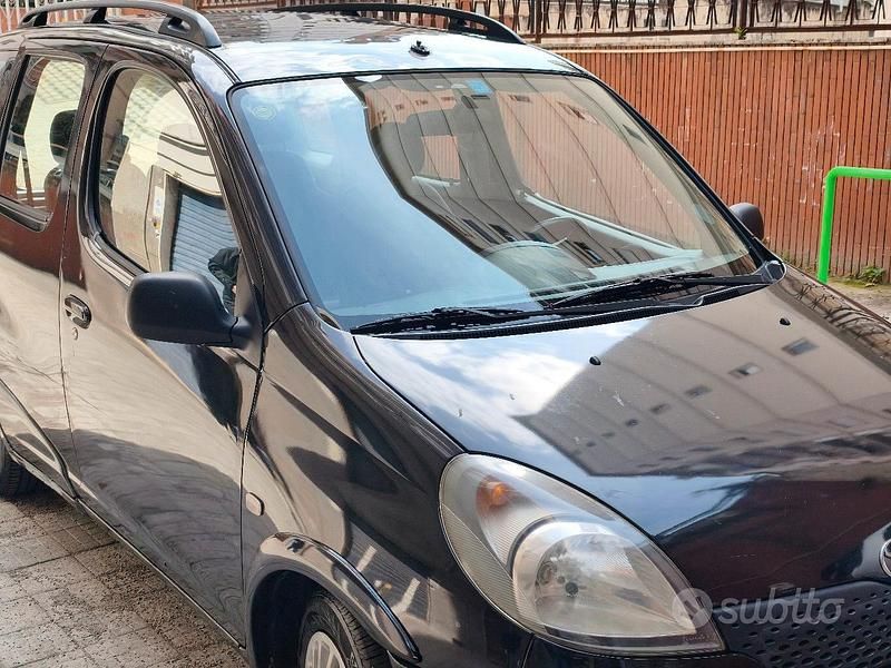 Usata Toyota Yaris 86 CV (63 kW) 2003 Station wagon