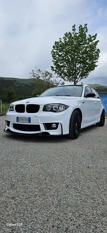 Usata BMW 118 M Sport 180 CV (132 kW) 2008 Bianco Utilitaria