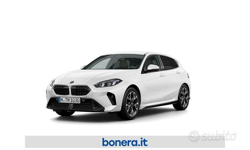 Blu Nuova 2025 BMW 120 M Sport Due volumi | 42.000 € (Cara) - Immagine 1/4